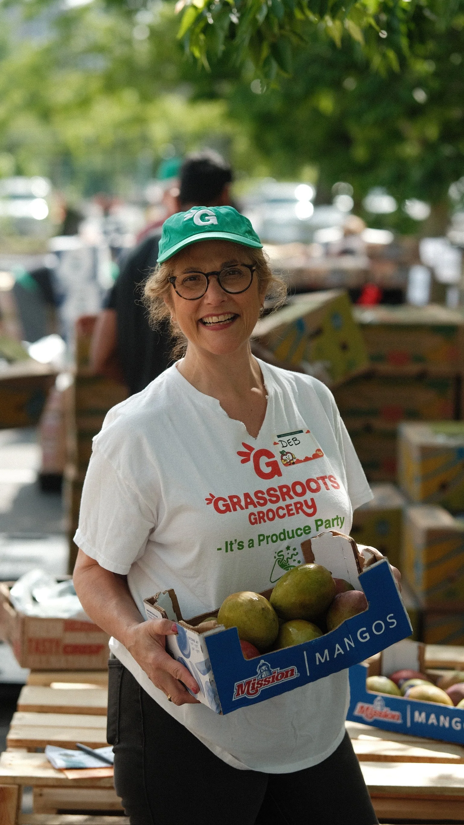Grassroots Grocery volunteer